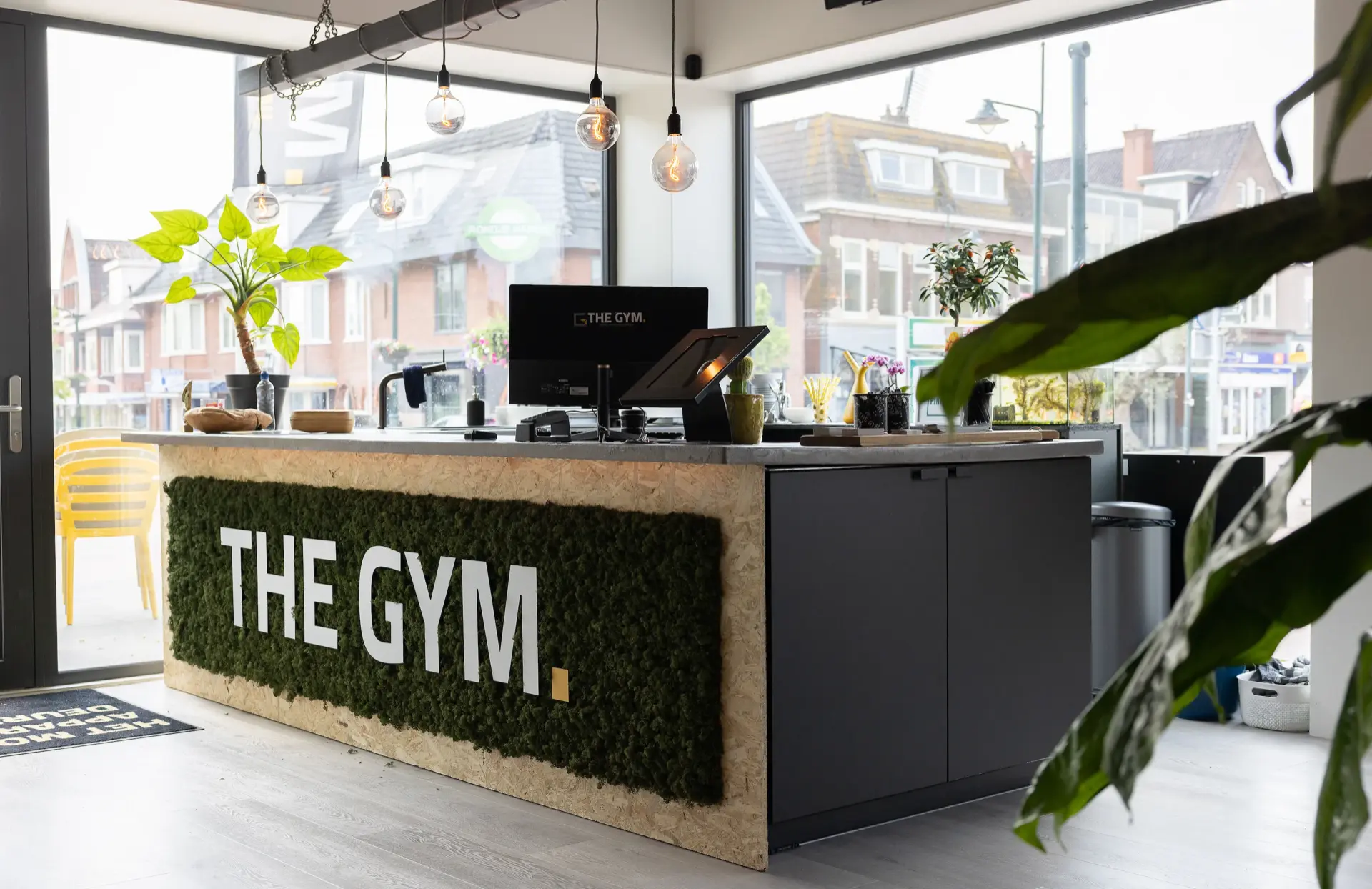 Service balie van The Gym Haren, waar je wordt geholpen